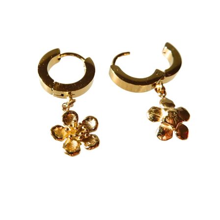 Manuka Huggie Earrings 18K Gold plated stainless steel